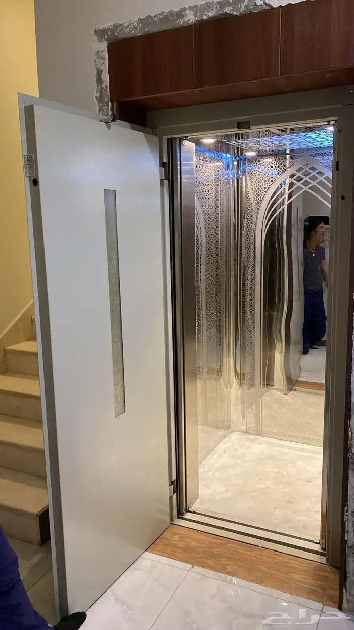 للبيع  مصعد فاخر ومتكامل 6
