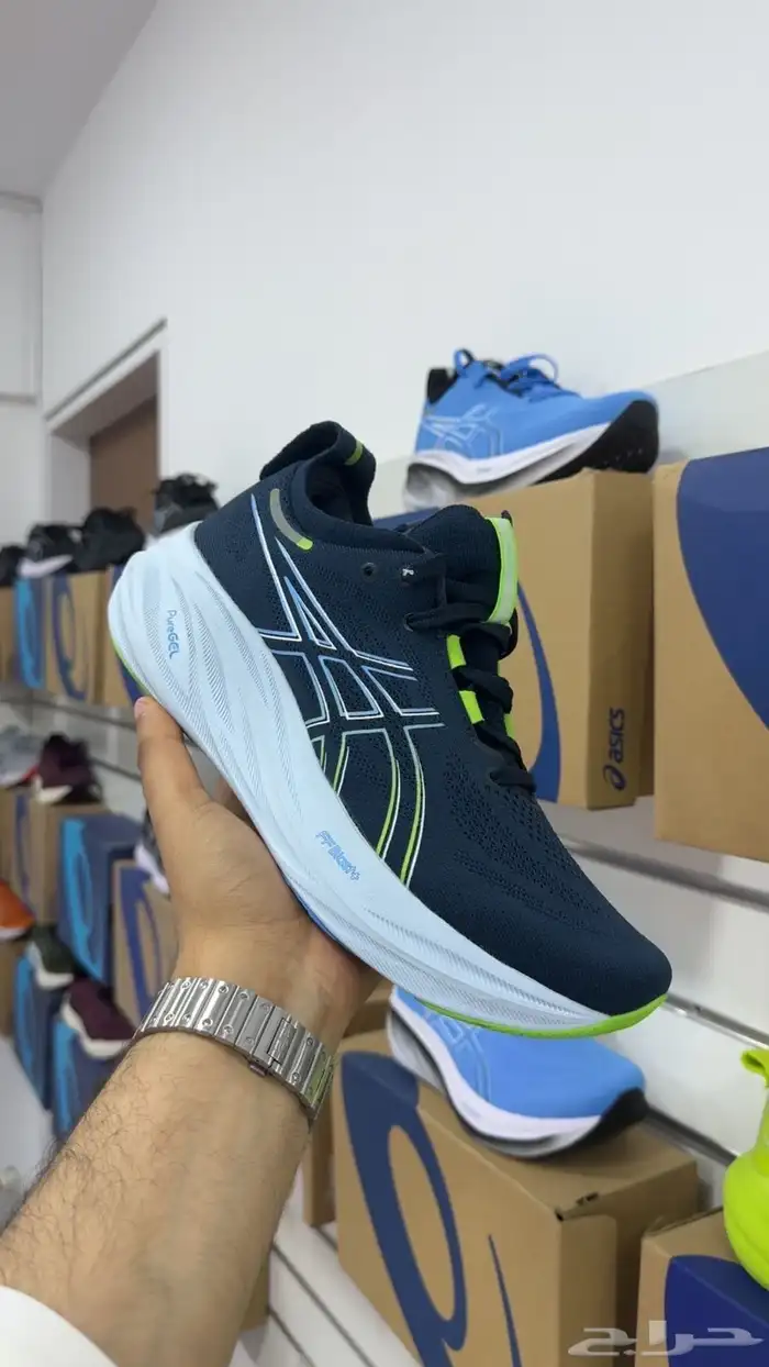 شوزات اسيكس 2