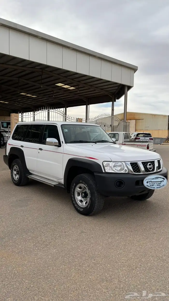 باترول 2016 قير عادي مخزن 5