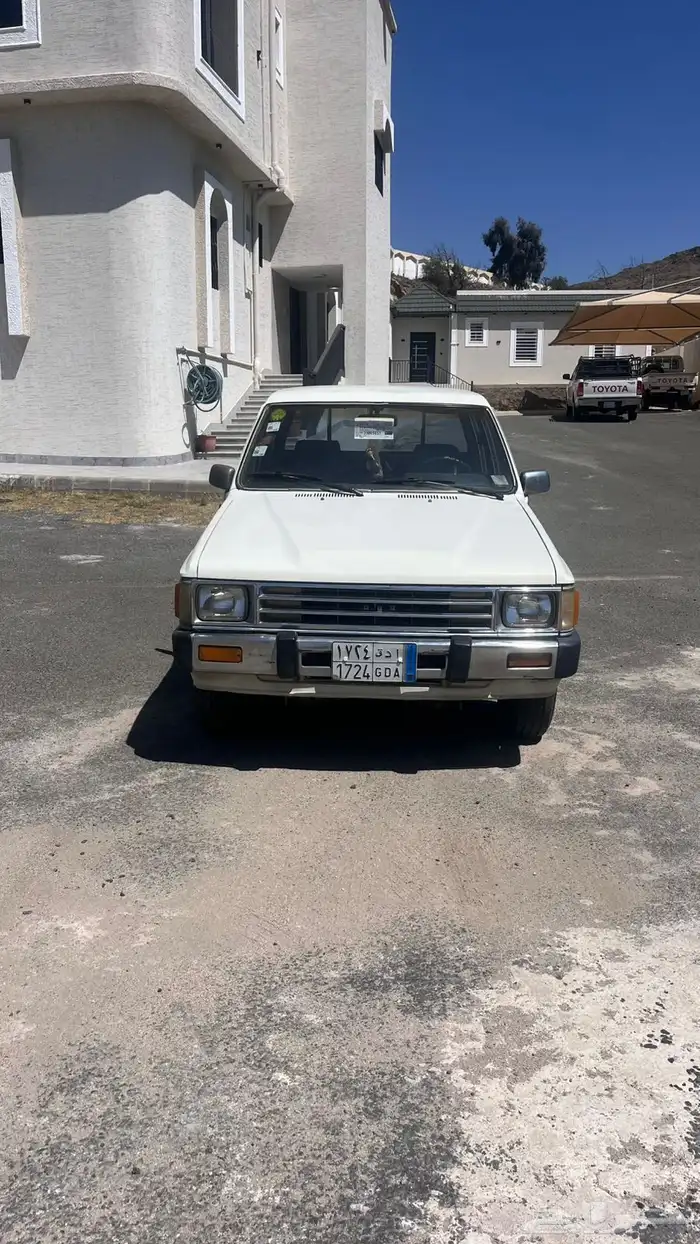 هايلكس 1985 للبيع نظيفه جدآ 0