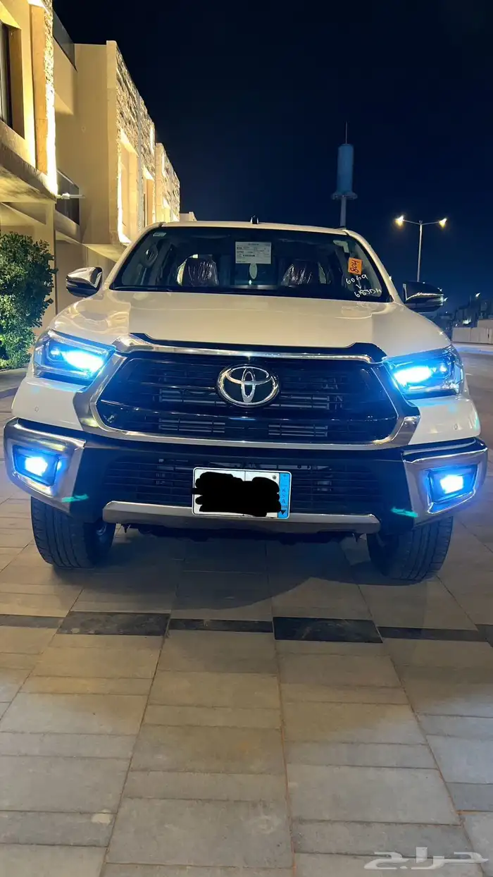 هايلكس ديزل فل كامل 2023 سعودي 7