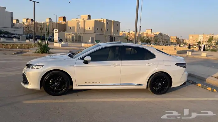 كامري 2024 فل كامل مالك اول GLE- عبداللطيف جميل سعودي 9