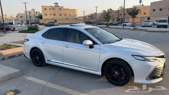 كامري 2024 فل كامل مالك اول GLE- عبداللطيف جميل سعودي 8