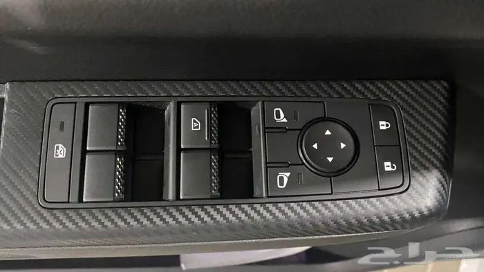 عرض خاص ميتسوبيشي L200 تومانيك غمارتين بدون دبل موديل 2024 7