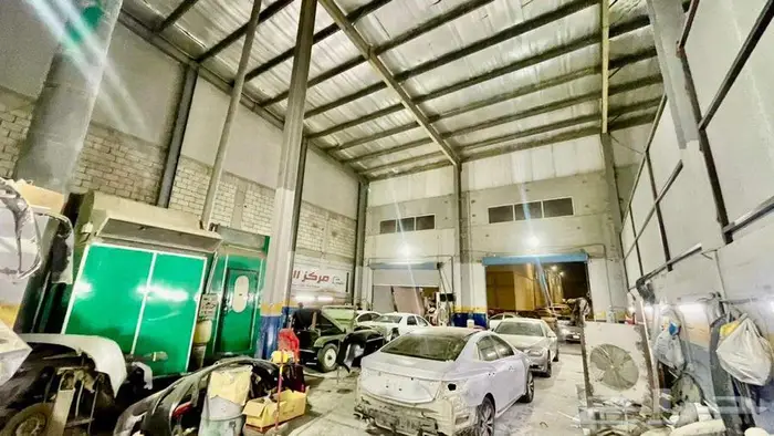 للتقبيل ورشة سمكرة مع فرن في صناعية عسفان 4