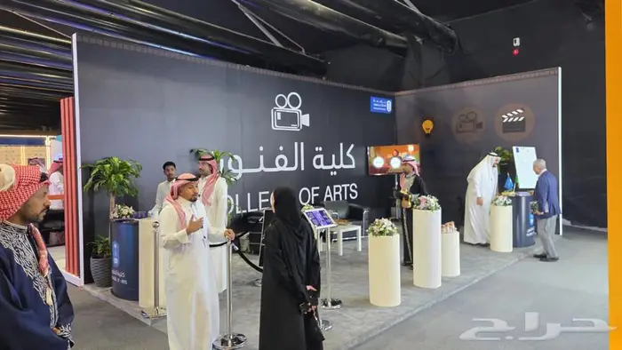 منجرة خشب لتصنيع ستات والمحلات والتصاميم الداخلية والخارجية 6