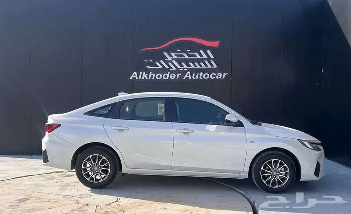 تويوتا يارس y استاندر و 2026 - الخضر للسيارات 3