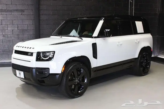 2025 Land Rover Defender 110 X-Dynamic SE 0