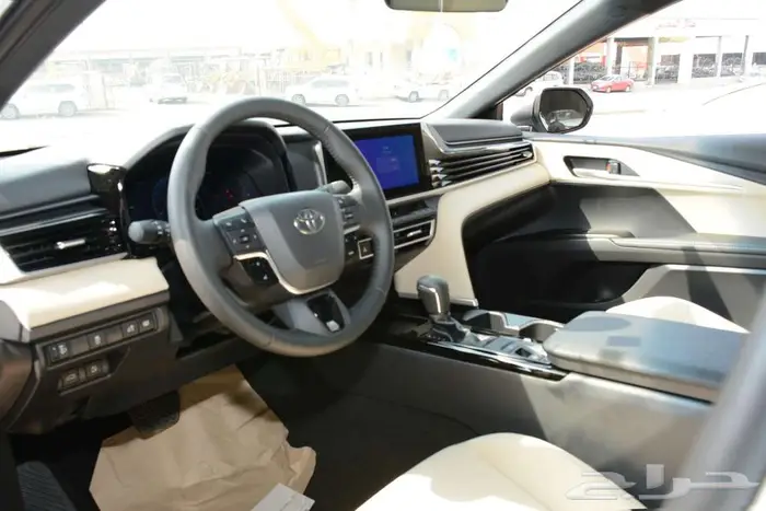 تويوتا كامرى 2025 LE بنزين نص الفل بالنقد والتقسيط 8