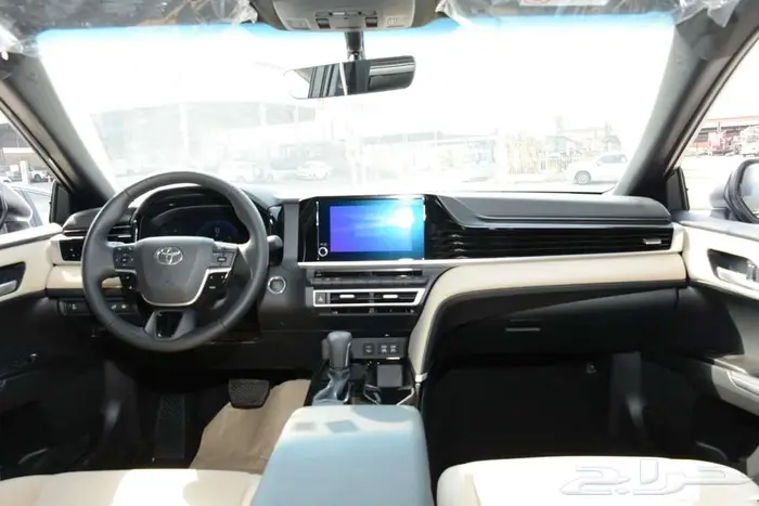 تويوتا كامرى 2025 LE بنزين نص الفل بالنقد والتقسيط 5