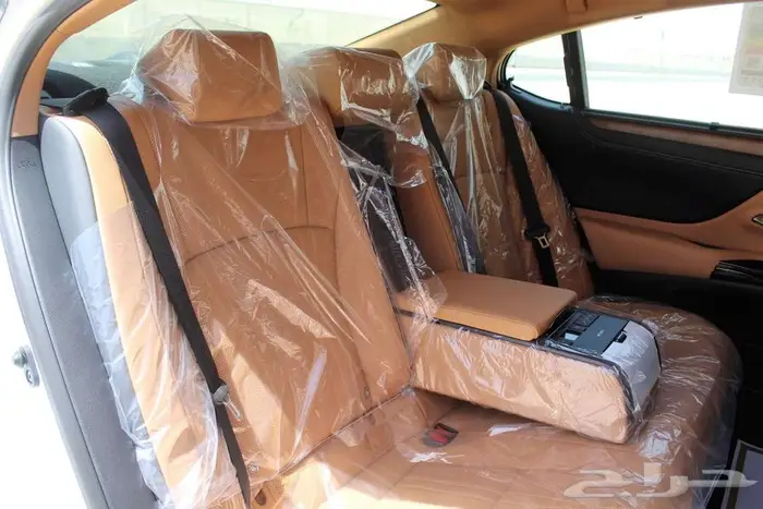 لكزس - ES300 Bh هايبرد - 2025 - نص فل - خليجي السعر 199000 21