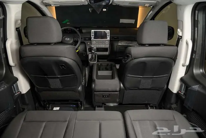 هيونداي ستاريا 9 راكب ديزل اتوماتيك موديل 2025 - عرض خاص 13