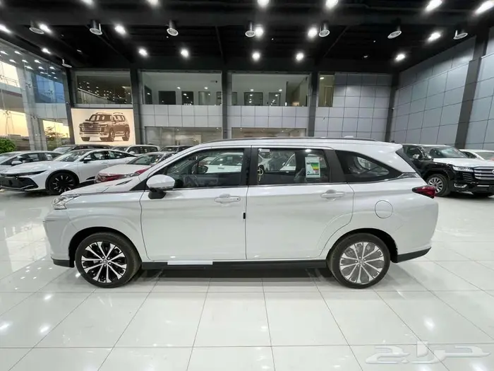 عروض خاصة علي تويوتا فيلوز GLX النسبة 1.80  سعودي 2025 8