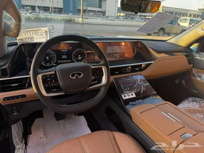 انفينيتي QX 80 سينسوري 2025 8