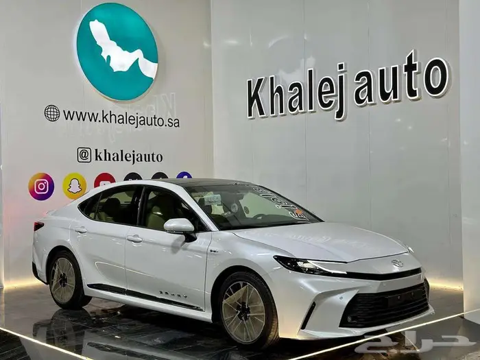 تويوتا كامري LE هايبرد 2025 كاش واقساط 0