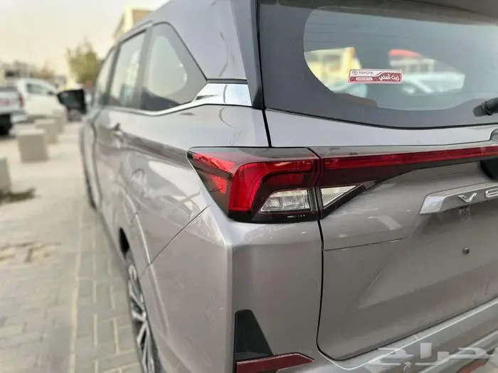 تويوتا فيلوز GLX موديل 2025 11