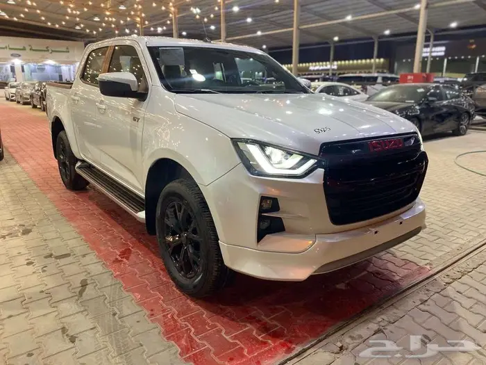 ايسوزو ديماكس GT فل كامل 2025 سعودي كاش وتمويل 6