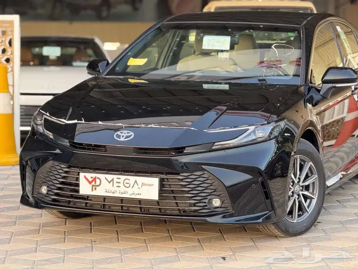 تويوتا كامري E بنزين 2025 امتلك سيارتك الان كاش او تمويل 1
