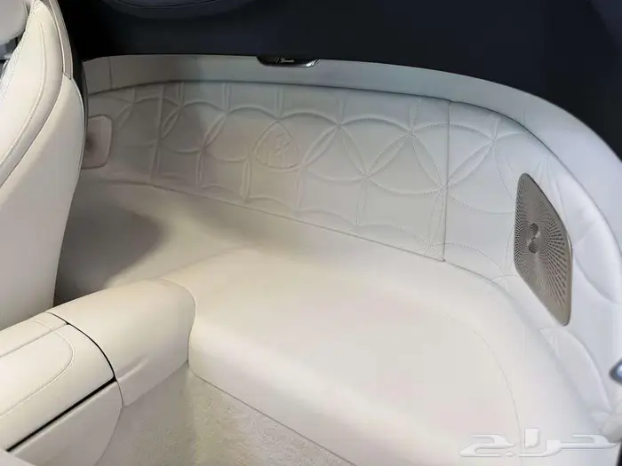 2026 Mercedes-Benz Maybach SL 680 Monogram Series اصفار 16
