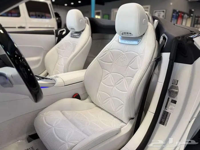 2026 Mercedes-Benz Maybach SL 680 Monogram Series اصفار 13