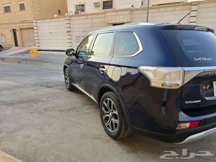 2015 Mitsubishi Outlander ful option AWD sunroof urgent sale 1