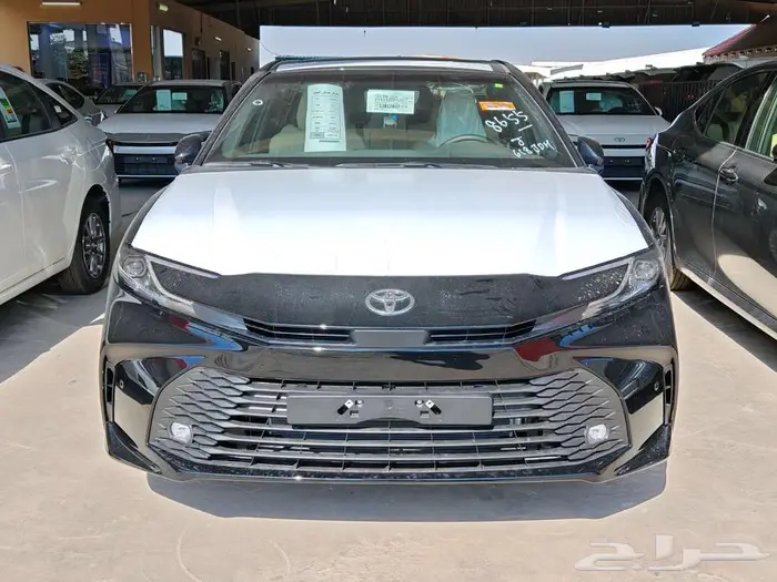 كامري E Plus هايبرد 2025 اسود 116500عرض خاص شامل الضريبة 0