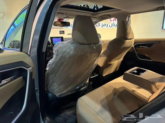تويوتا راف فورXLE نص فل بنزين سعودي 2025 5