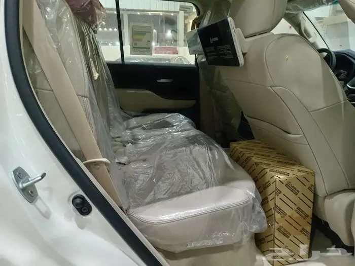 جي اكس ار L4 موديل 2025 بنزين بريمي اللون ابيض 21
