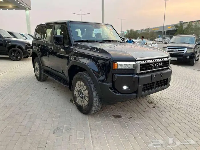 تويوتا برادو TXL1 بنزين 2025 1