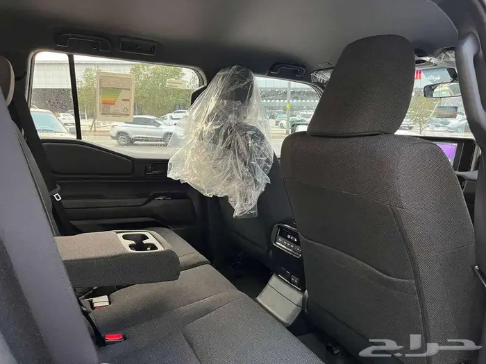 تويوتا برادو TXL1 بنزين 2025 4