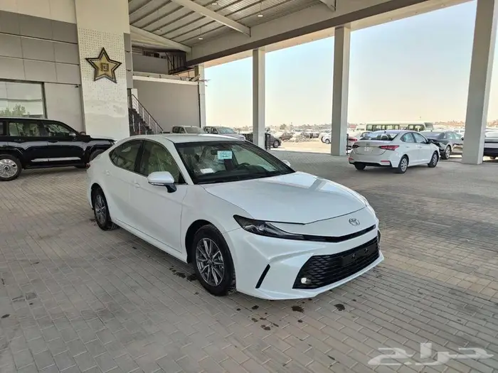 تويوتا كامري E بنزين 2025 سعودي 2