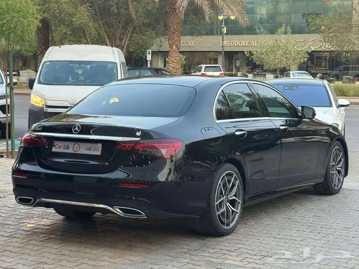 مرسيدس E300 2022 مستخدم جفالي 3