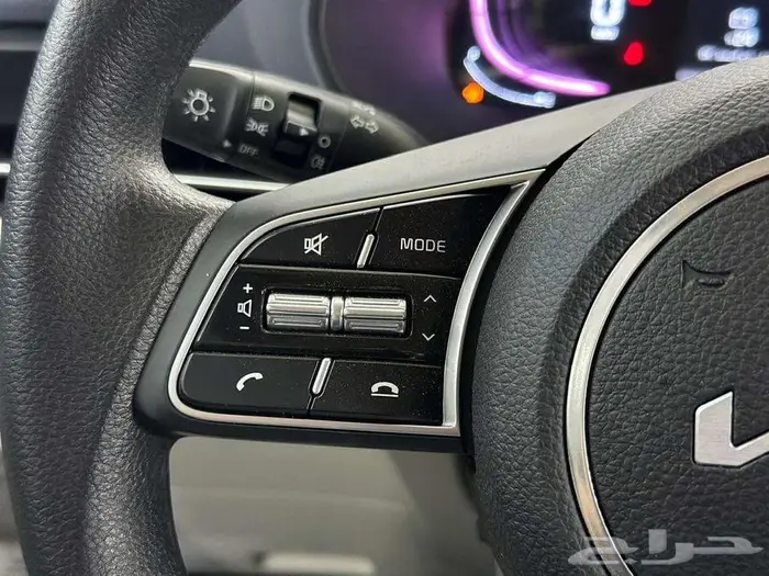 كيا كارينز GL موديل 2024 8