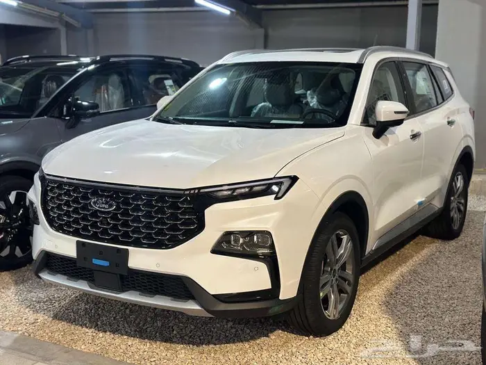 فورد تيرتورى تيتانيوم 2025 بسعر 113940 شامل ضريبه ولوحات 4