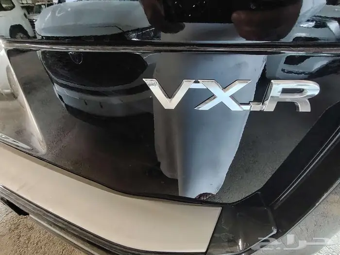لاندكروزر VXR موديل 2025 بنزين حبه فقط لون اسود 14