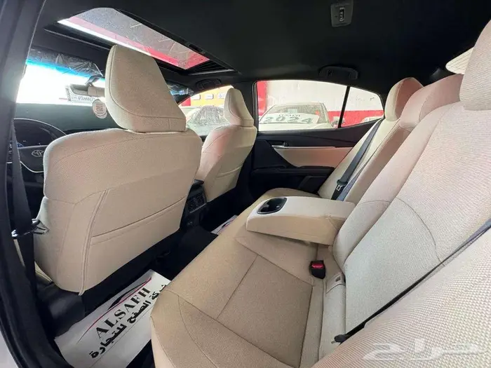 تويوتا كامري LE نص فل بنزين موديل 2025 8