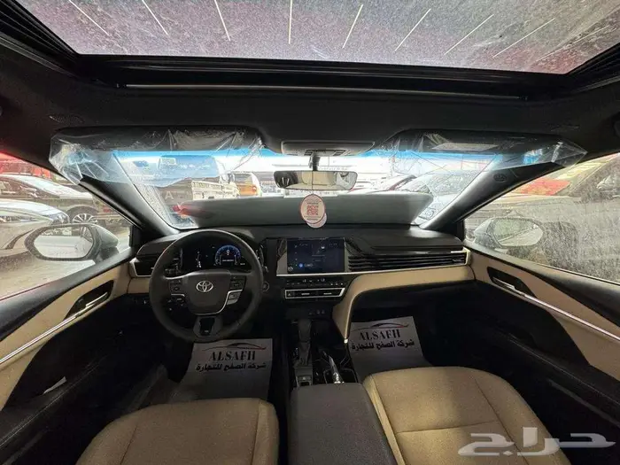 تويوتا كامري LE نص فل بنزين موديل 2025 4