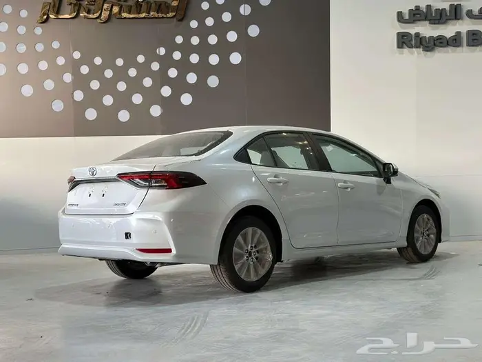 تويوتا كرولا مطور 2025 بريمي بااقل سعر بالسوق 2.0 سى سى 2