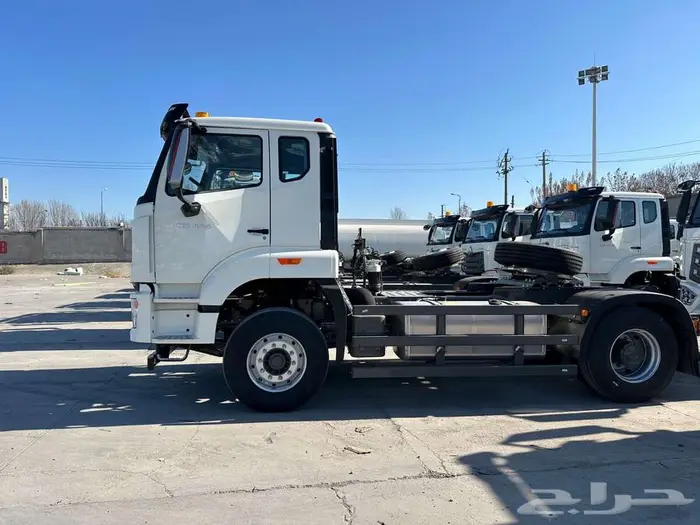 جديد HOWO NX4x2 جرار للبيع 3