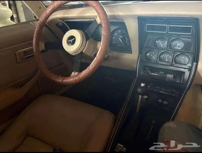للبيع كورفيت موديل 1980 Chevrolet corvette Stingray 4