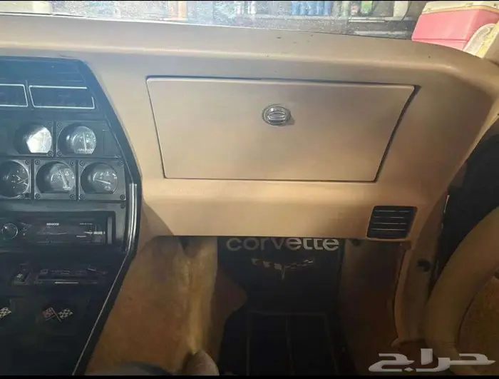 للبيع كورفيت موديل 1980 Chevrolet corvette Stingray 7