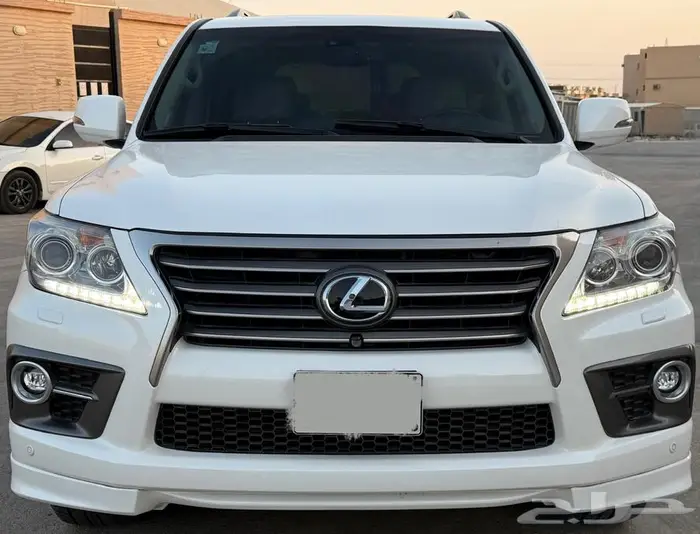 جيب لكزس 2015 LX 570 1