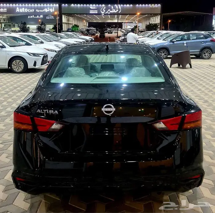 نيسان التيما S 2025 8