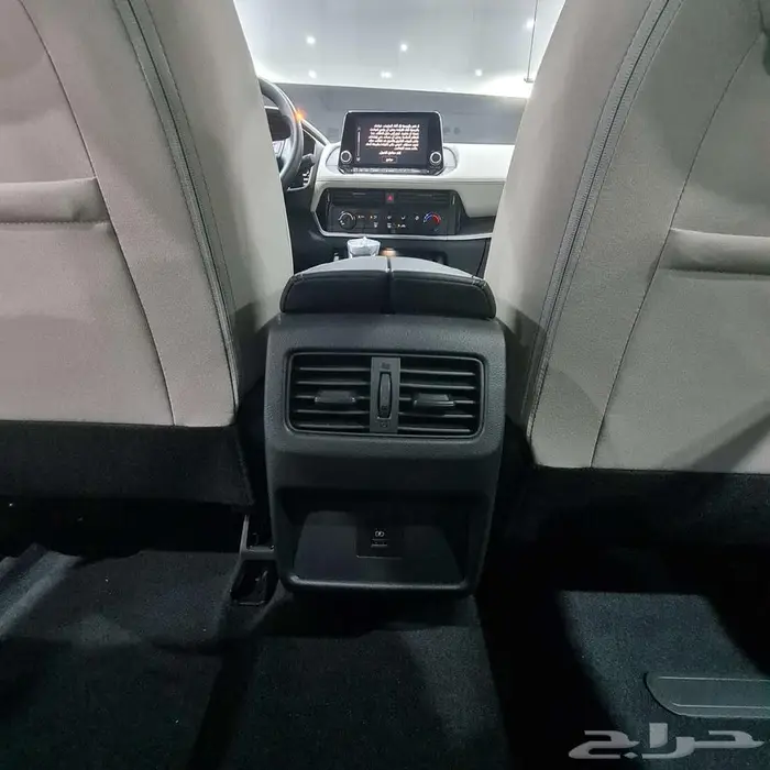 نيسان اكس تريل 7 مقاعد 2025 14