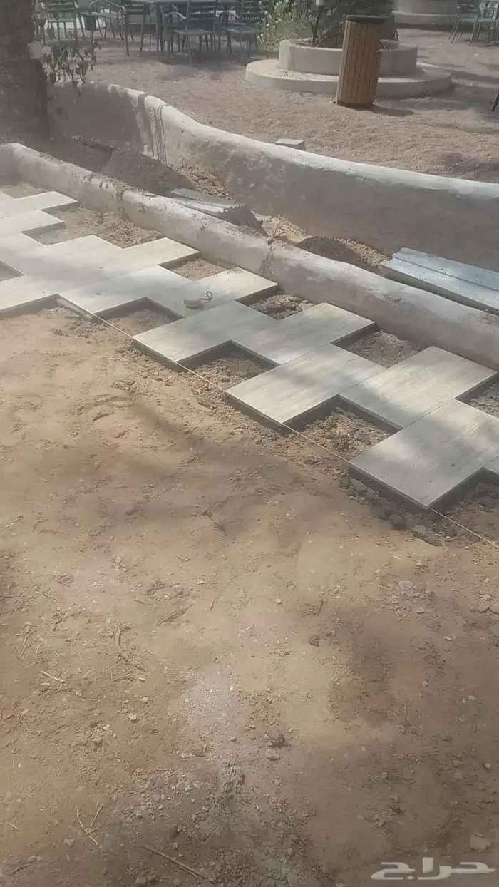 مبلط مصري لتركيب جميع أنواع البلاط والرخام والبرسلان 1