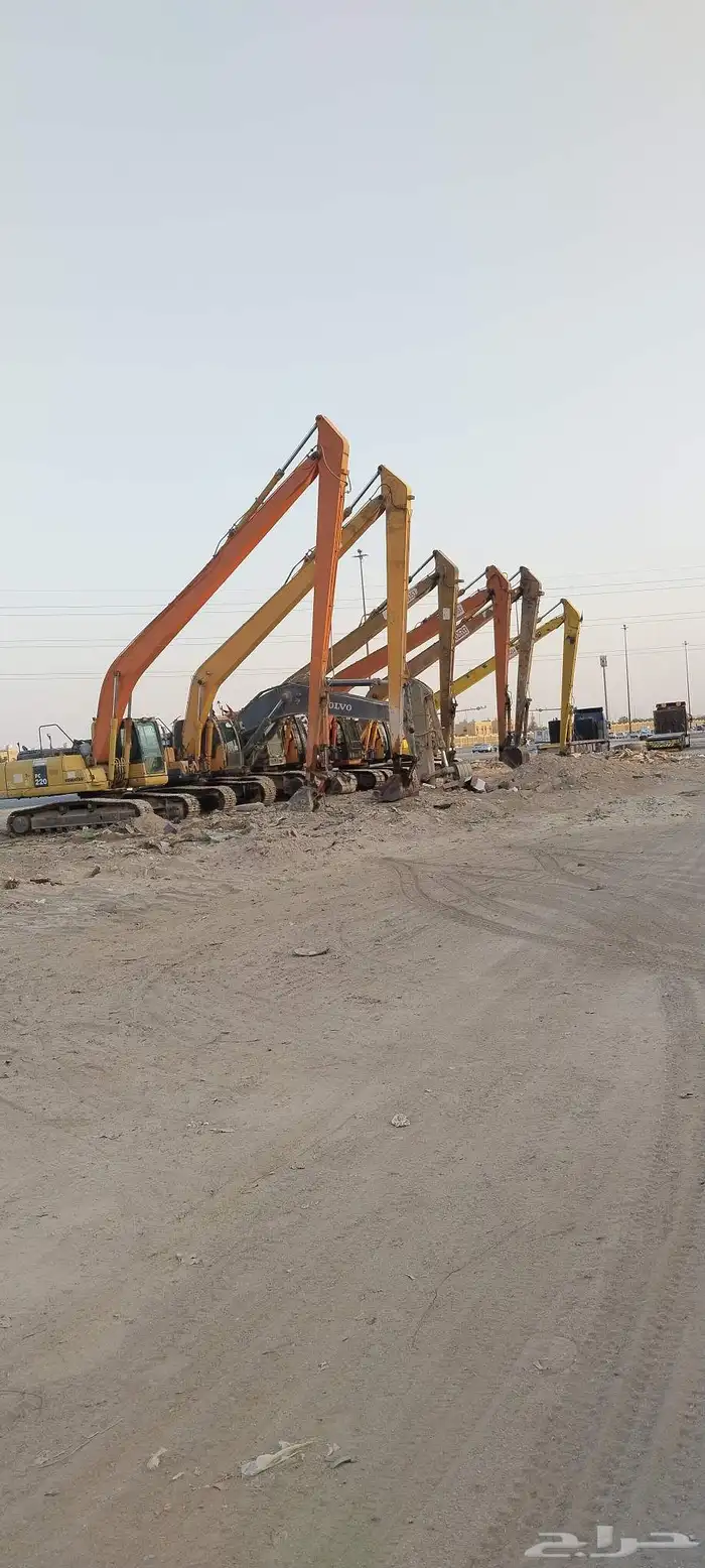 بوكلينات للايجار اليومي والشهري 0