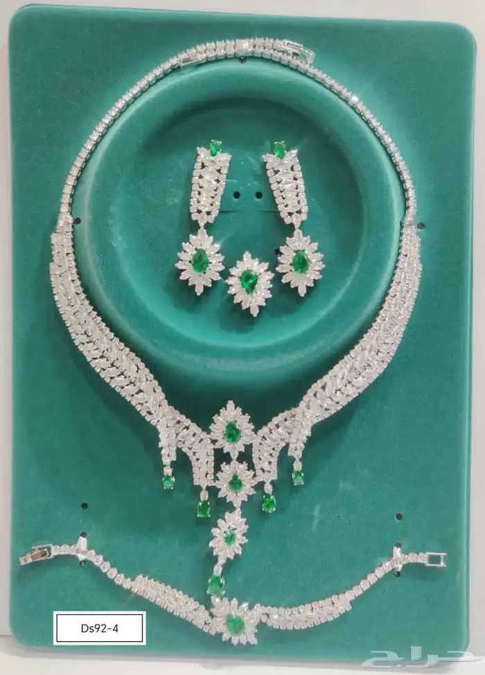 هذه مجموعة من أطقم مجوهرات فاخرة 3