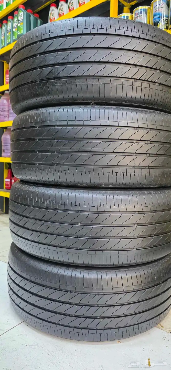 4 كفرات بريجستون نظيفة شرط مقاس 235 45 18 1