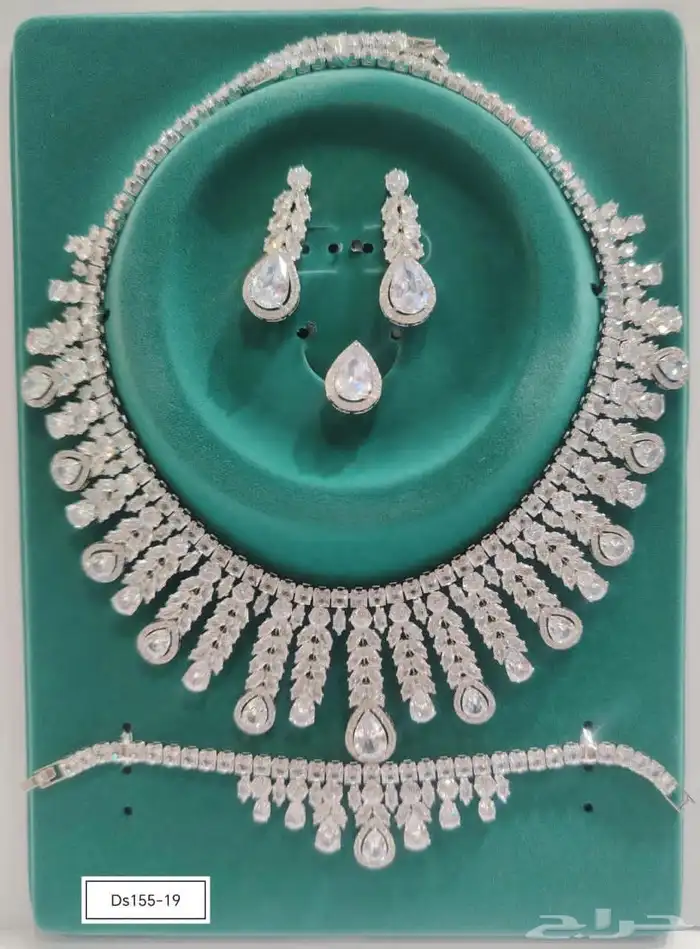 هذه مجموعة من أطقم مجوهرات فاخرة 2