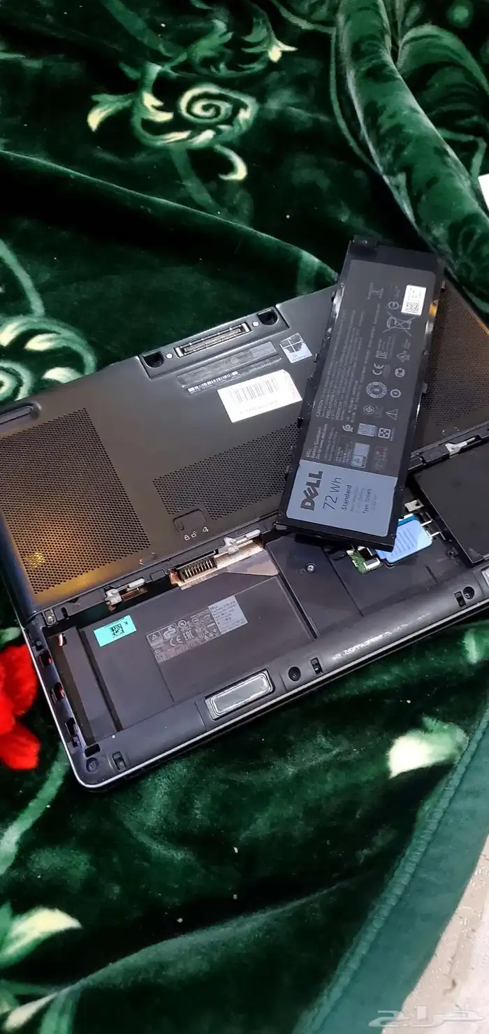 لابتوب شركة DELL 1